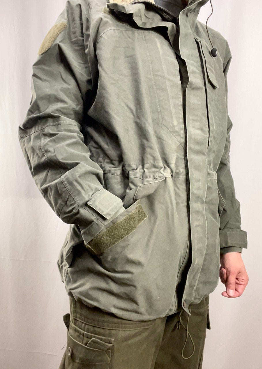Itävallan armeijan KAZ03 Gore-Tex -takki, ylijäämä
