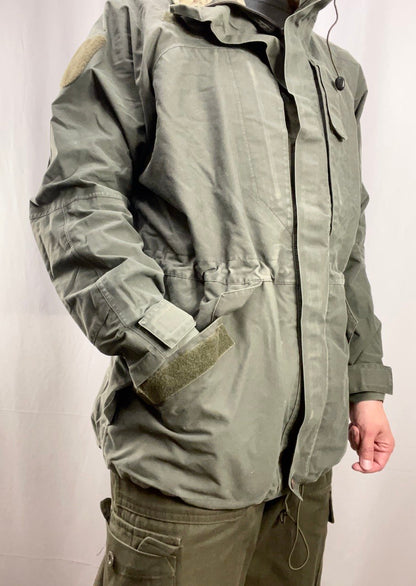 Itävallan armeijan KAZ03 Gore-Tex -takki, ylijäämä