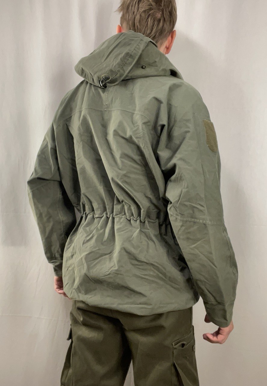 Itävallan armeijan KAZ03 Gore-Tex -takki, ylijäämä