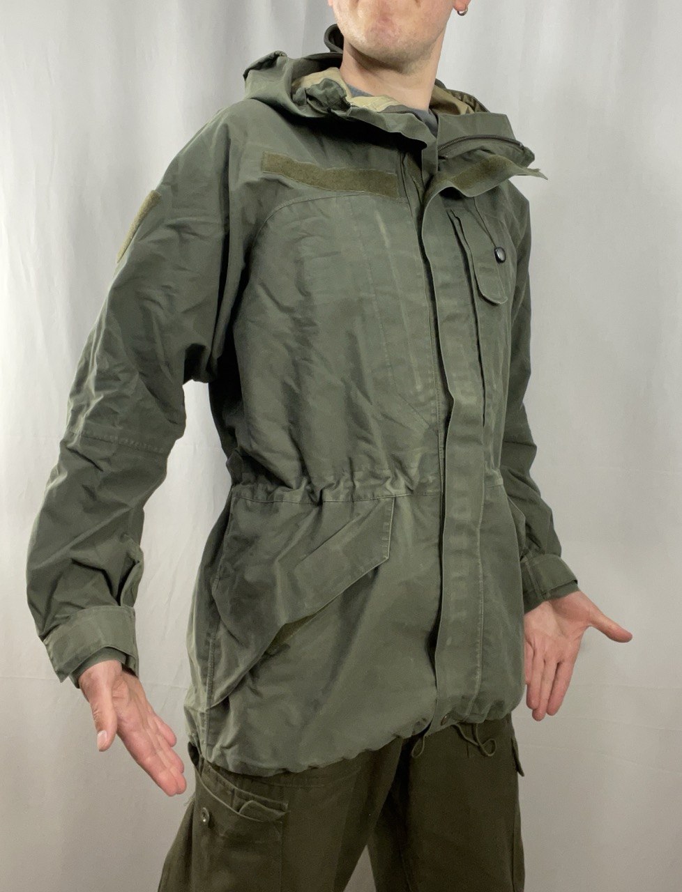 Itävallan armeijan KAZ03 Gore-Tex -takki, ylijäämä