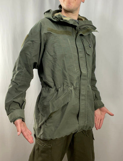 Itävallan armeijan KAZ03 Gore-Tex -takki, ylijäämä