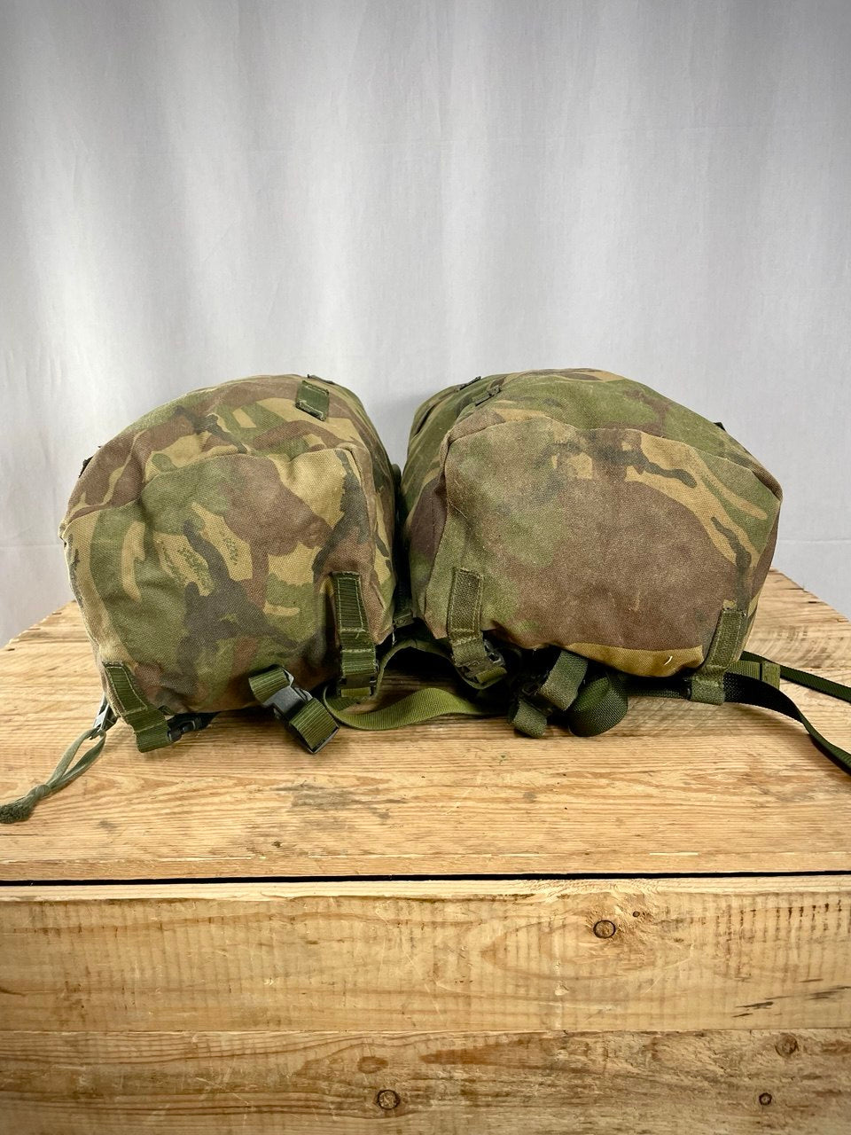 Brittiarmeijan PLCE-rinkan sivutaskut / päiväreppu, DPM, ylijäämä