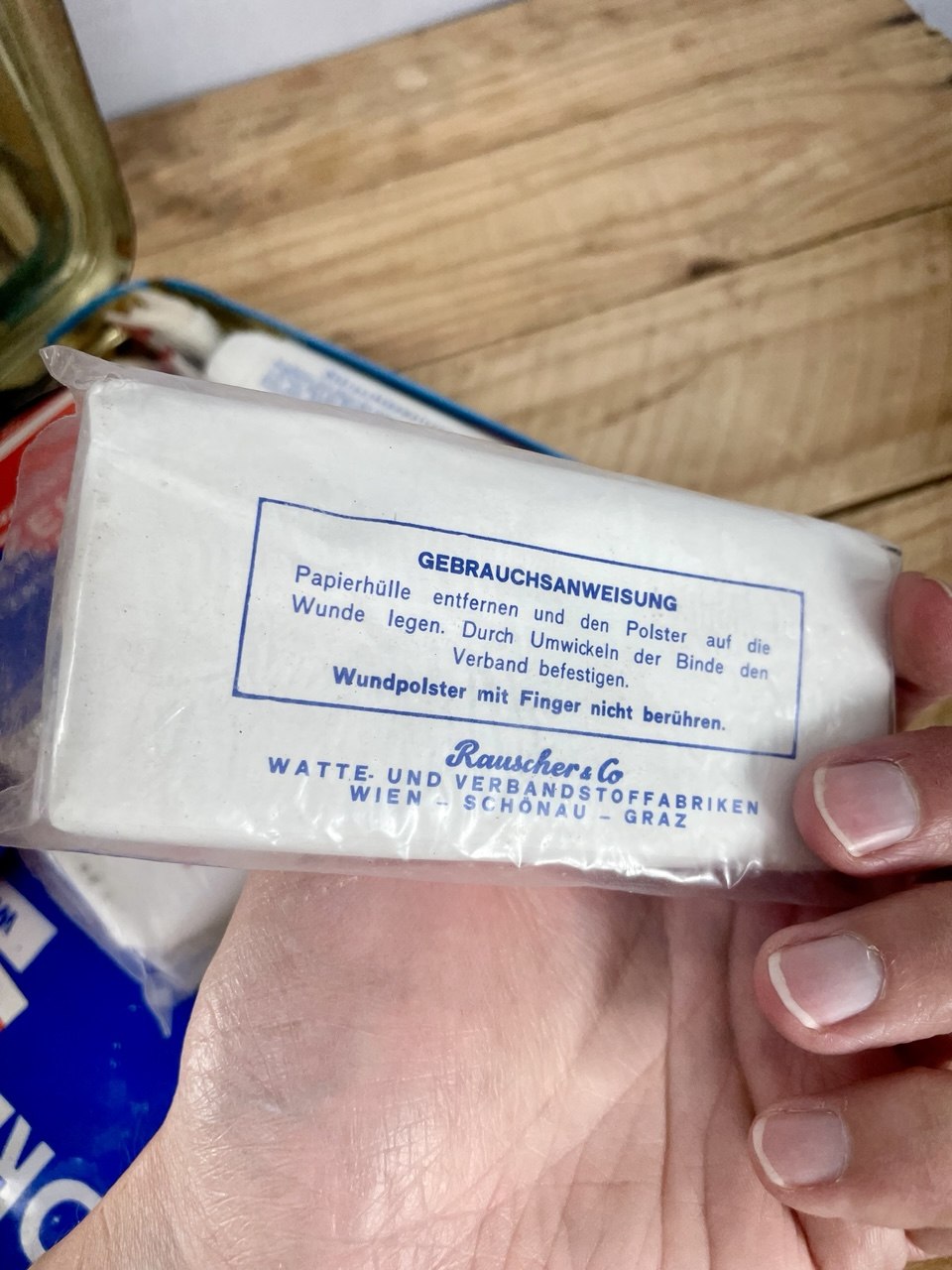 Rauscher vintage-ensiapulaatikko sisällöllä, käytetty