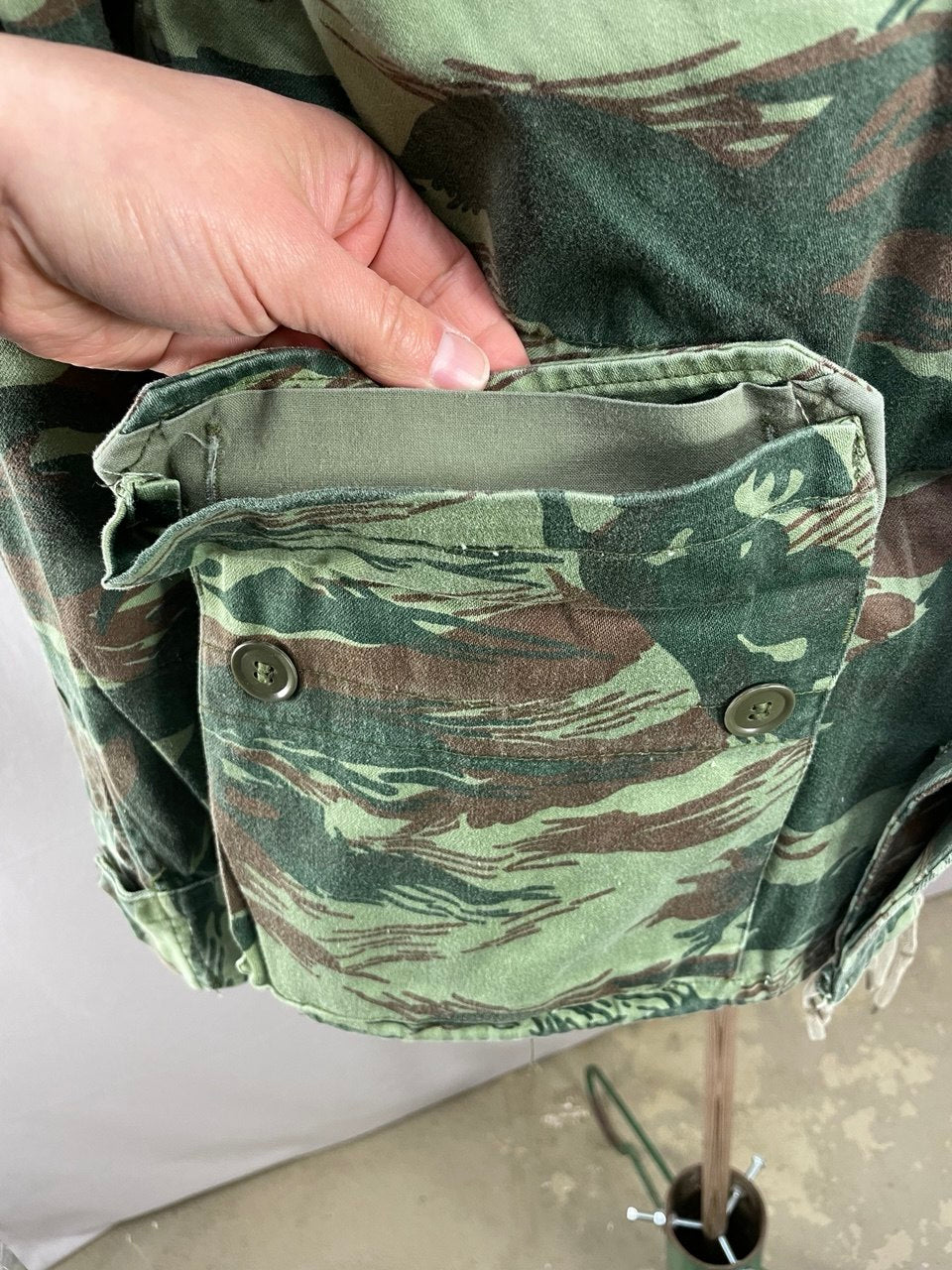 Ranskan armeijan F1 maastotakki, Lizard-kuviolla, koko 96-100, ylijäämä