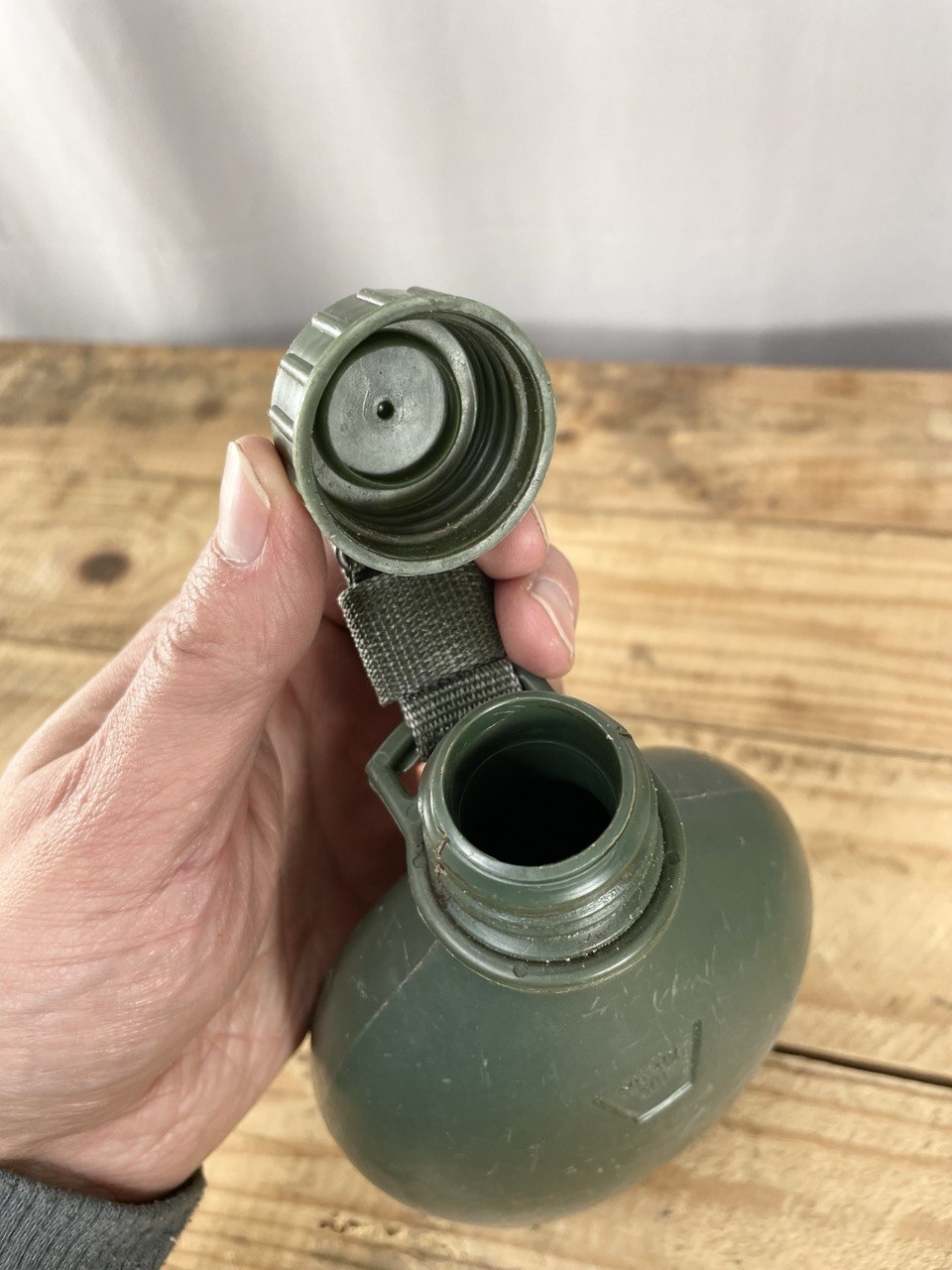 Ruotsin armeijan muovinen M67 kenttäpullo, ylijäämä