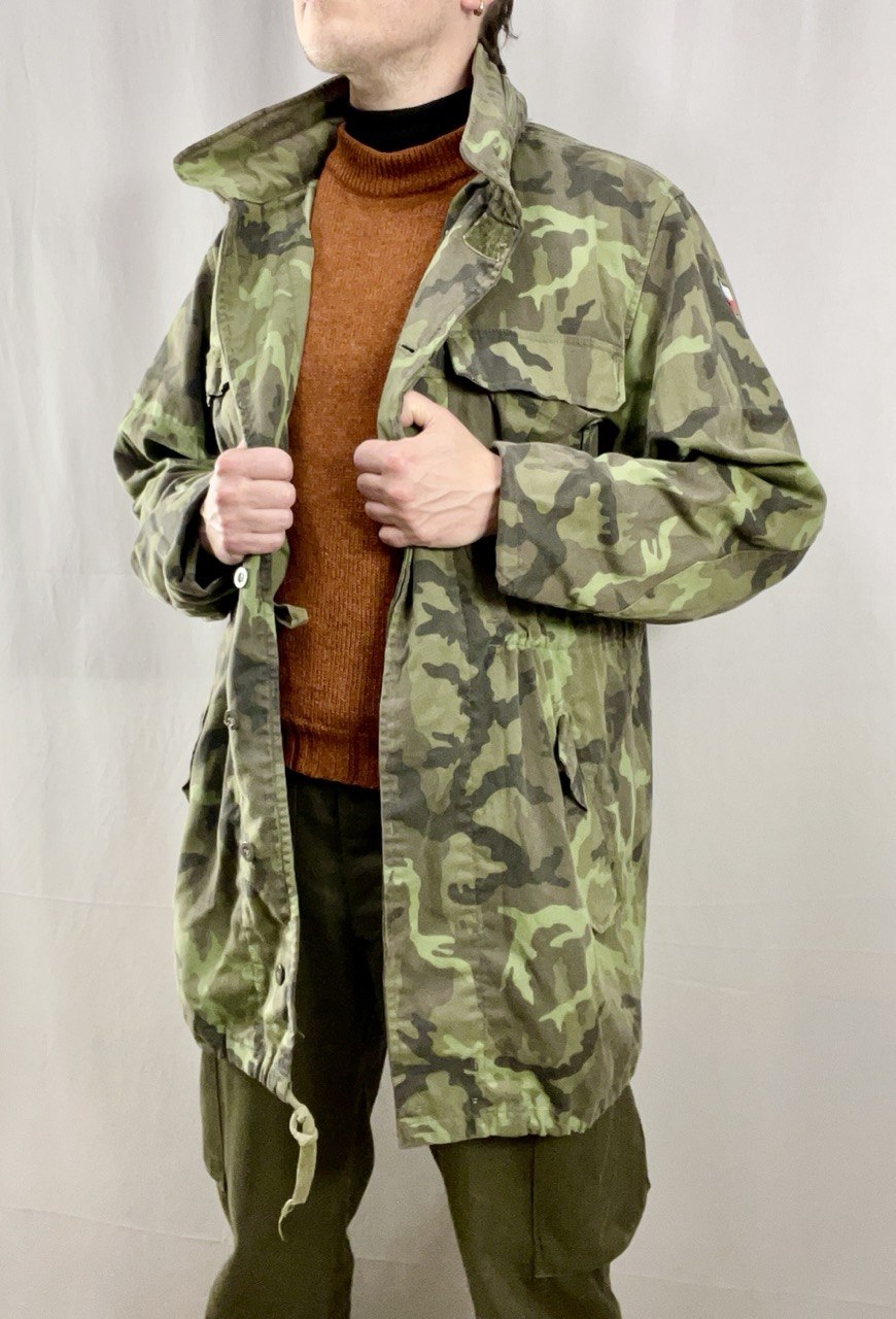 Tsekkiarmeijan Vz95 parka, napeilla, ylijäämä