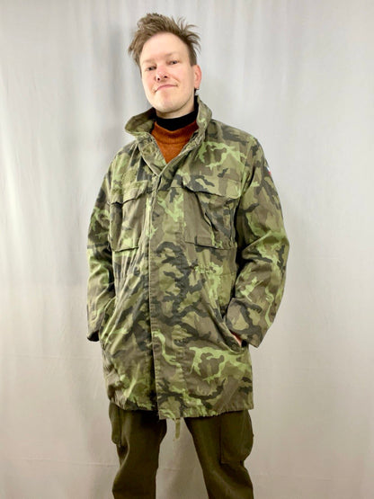 Tsekkiarmeijan Vz95 parka, napeilla, ylijäämä